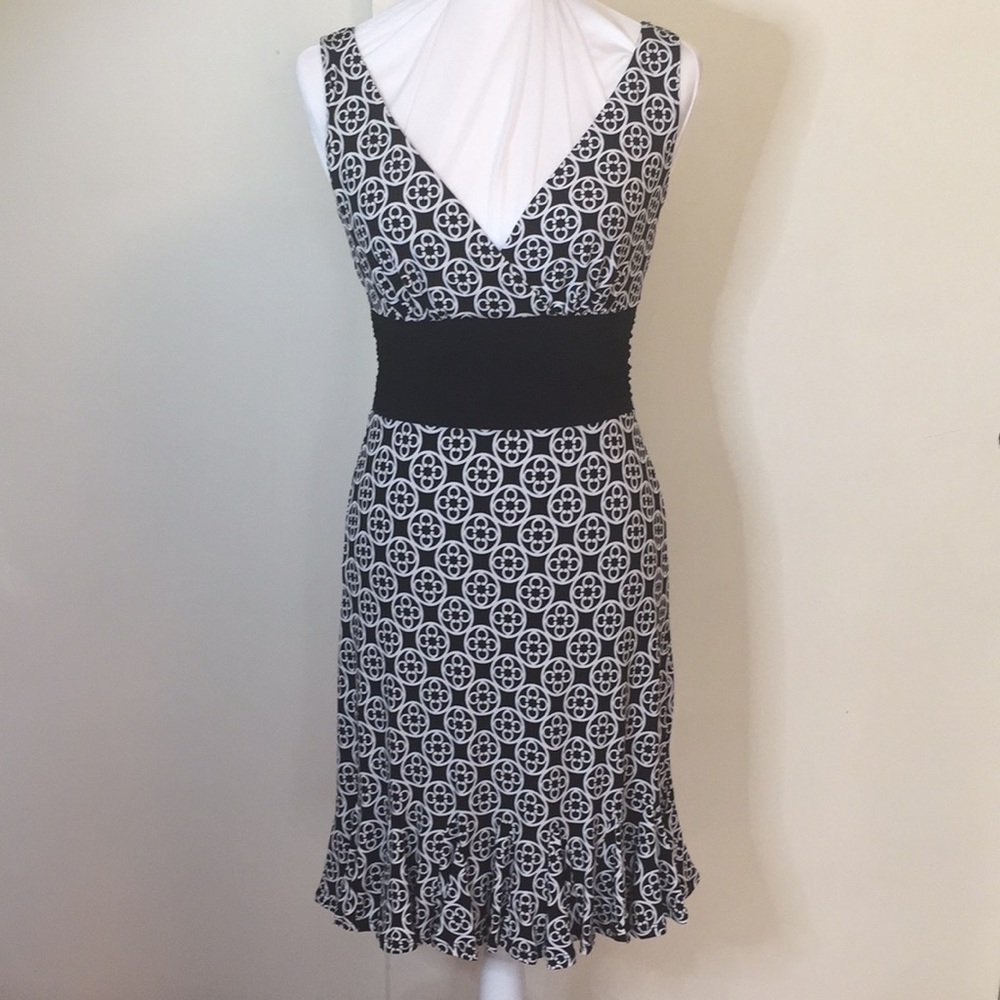 WHITE HOUSE BLACK MARKET Dress - Picture 1 of 8